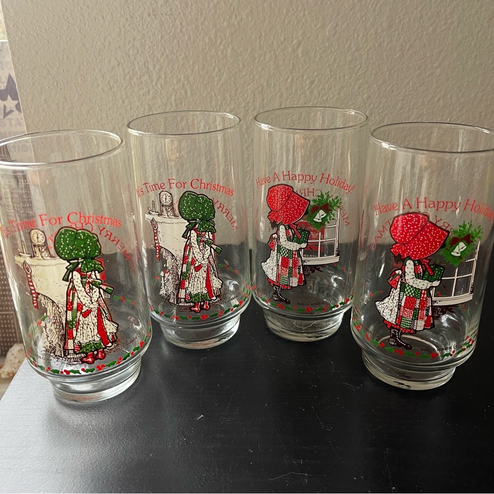 Vintage Coca-Cola Holly Hobbie Christmas Drinking Glasses Set of 4 Coke Tumblers